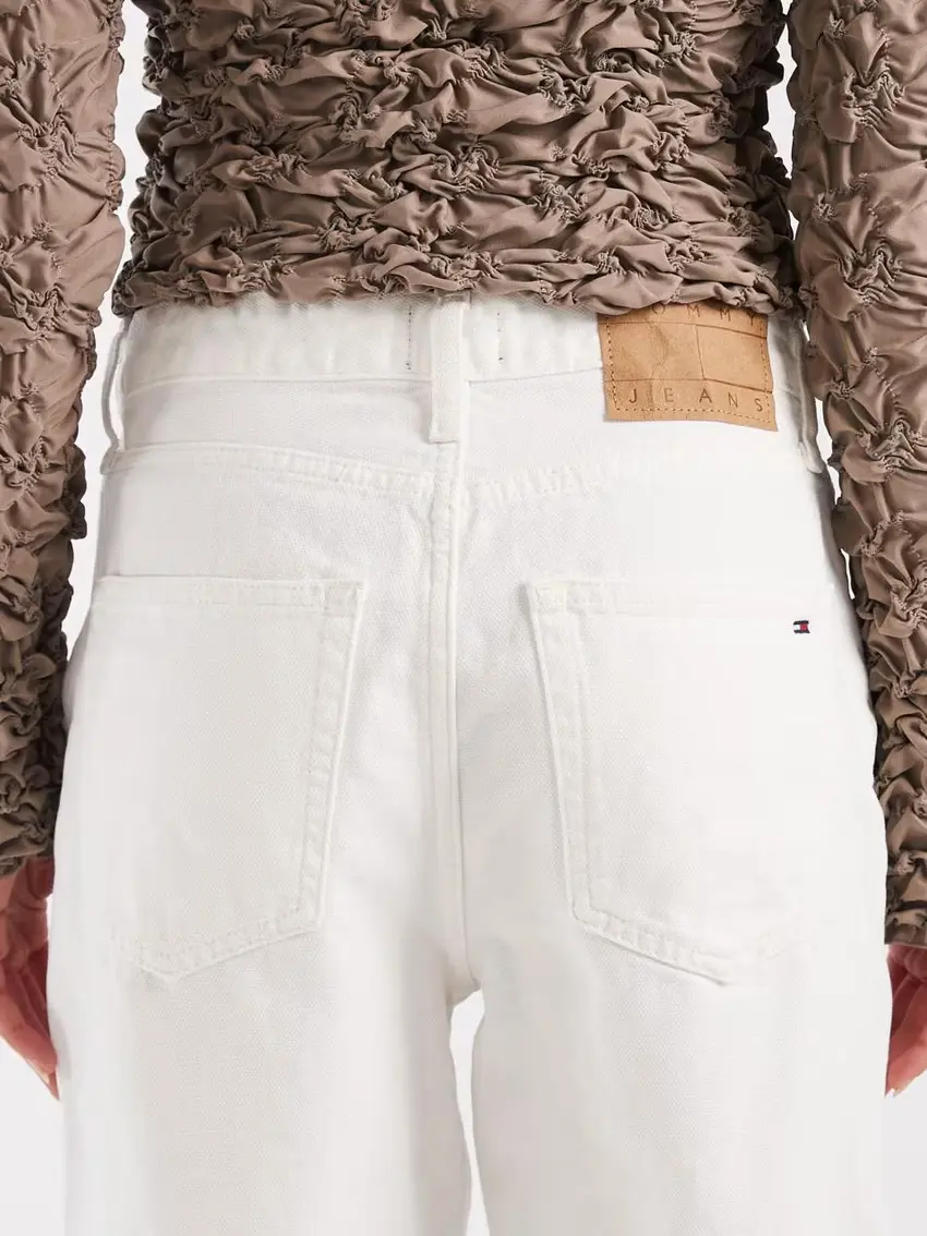 BIAŁE SPODNIE JEANS