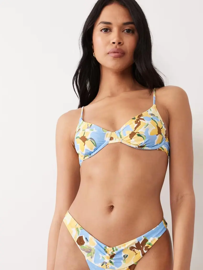 góra od bikini wzór