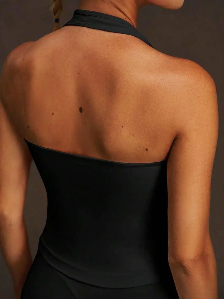 czarny sportowy top