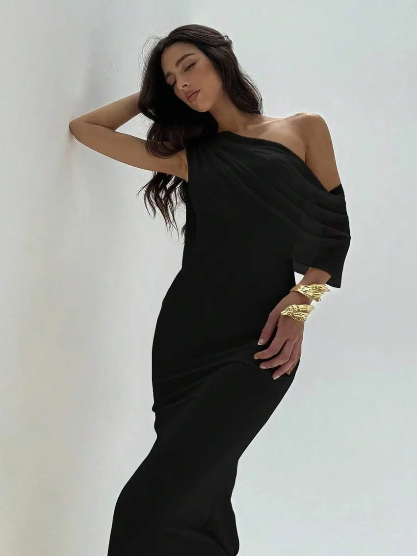 CZARNA SUKIENKA MAXI