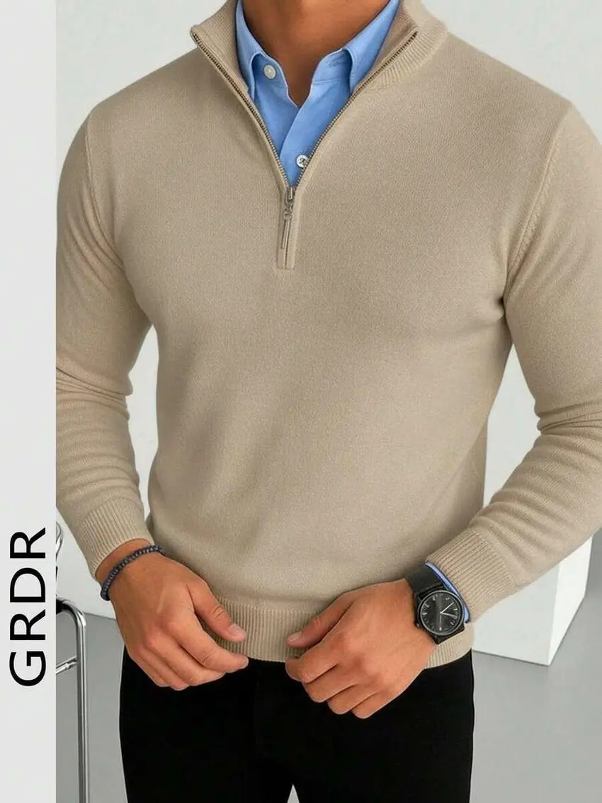 BEŻOWY SWETER STÓJKA