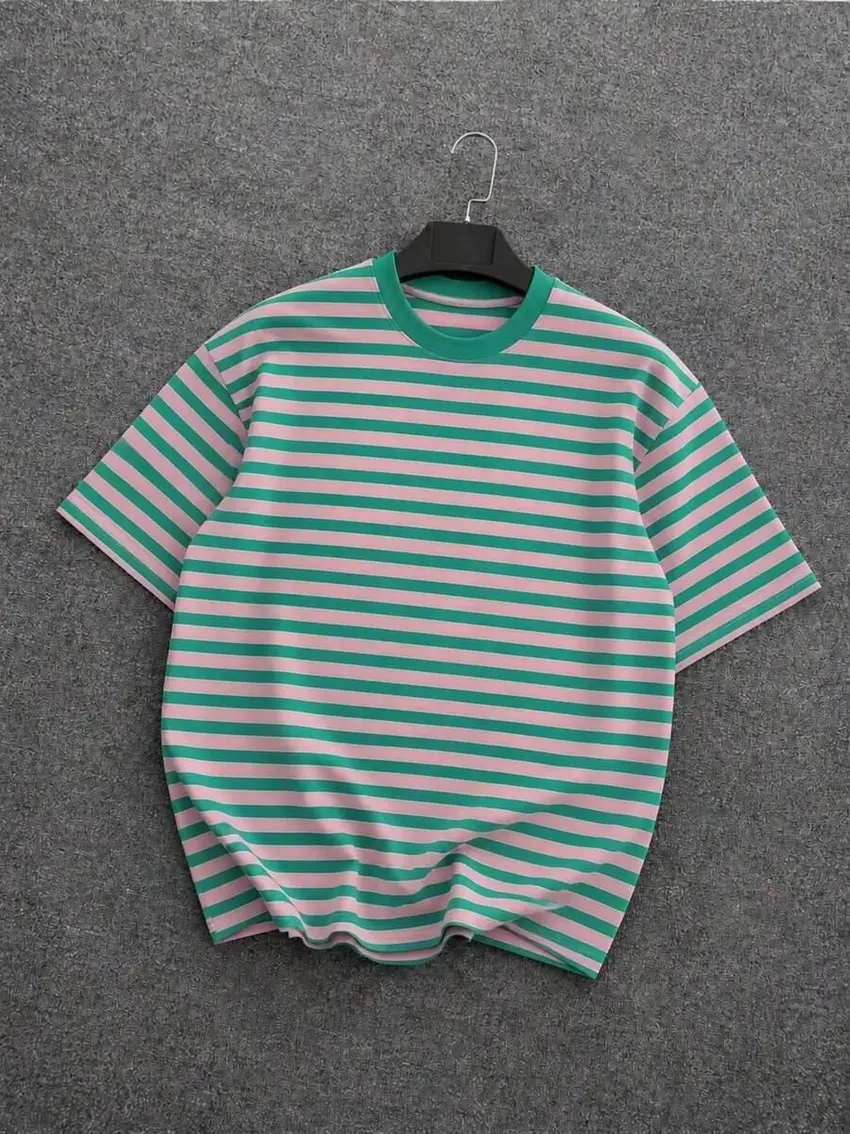 t-shirt wzór paski