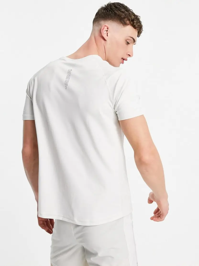 BIAŁY T-SHIRT KRÓTKI RĘKAW