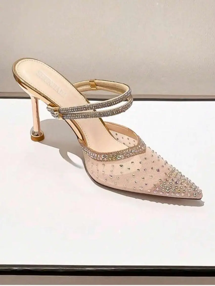BEŻOWE KLAPKI ZDOBIENIE