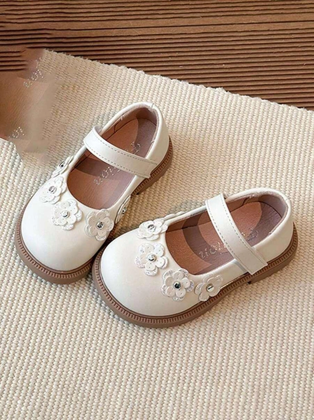 BUTY DZIECIĘCE ZDOBIENIE