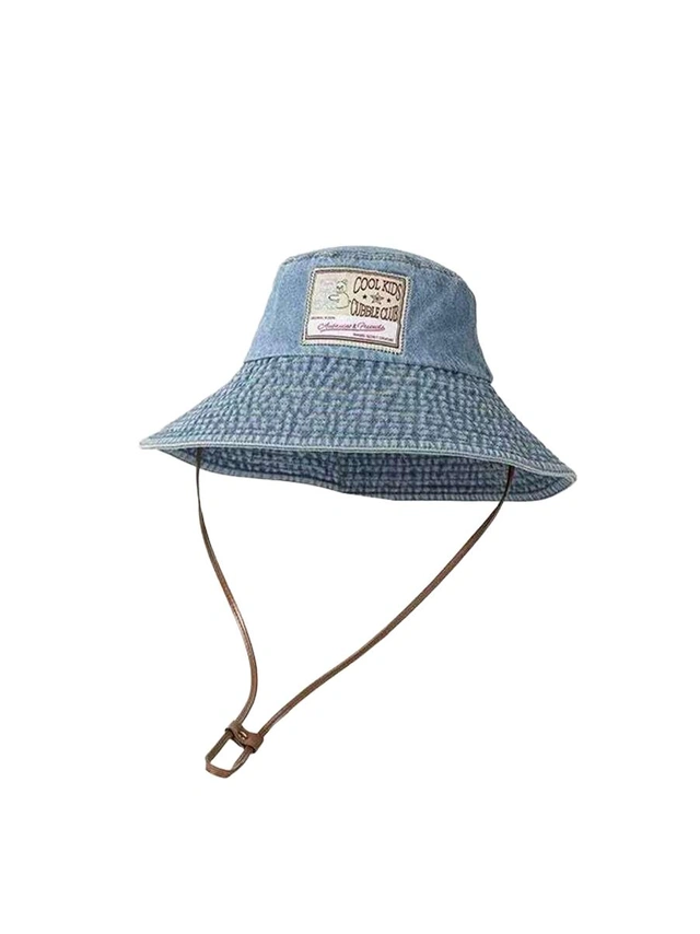 niebieski kapelusz bucket