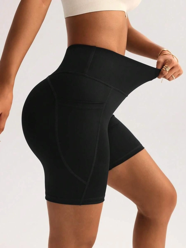 CZARNE KRÓTKIE LEGGINSY