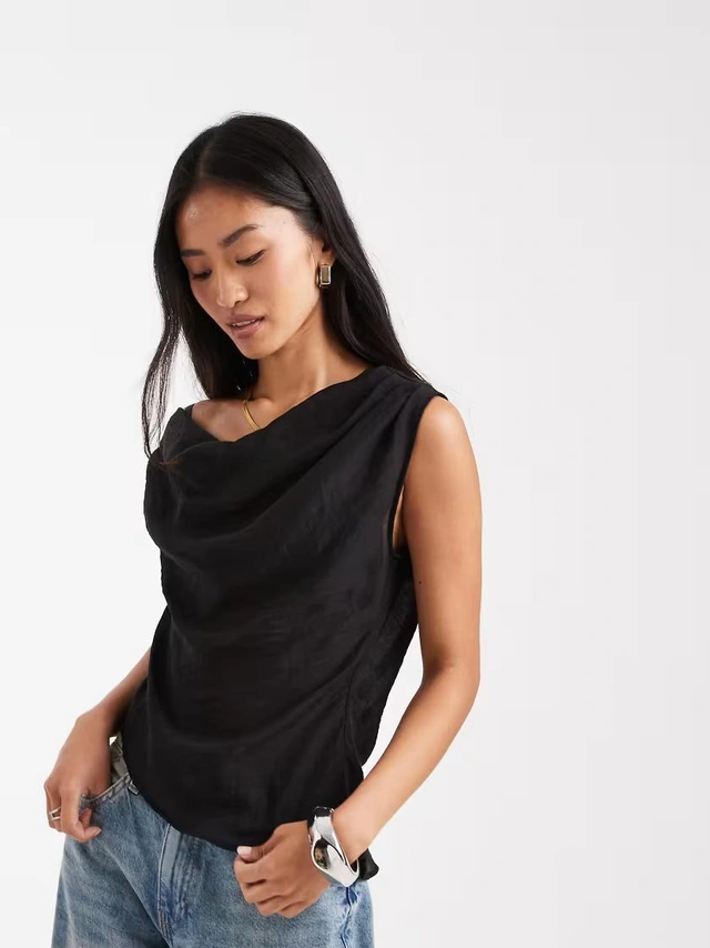 czarny top asymetria