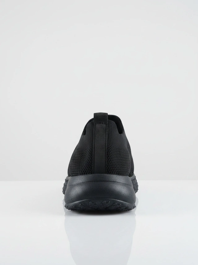 wsuwane czarne buty sportowe