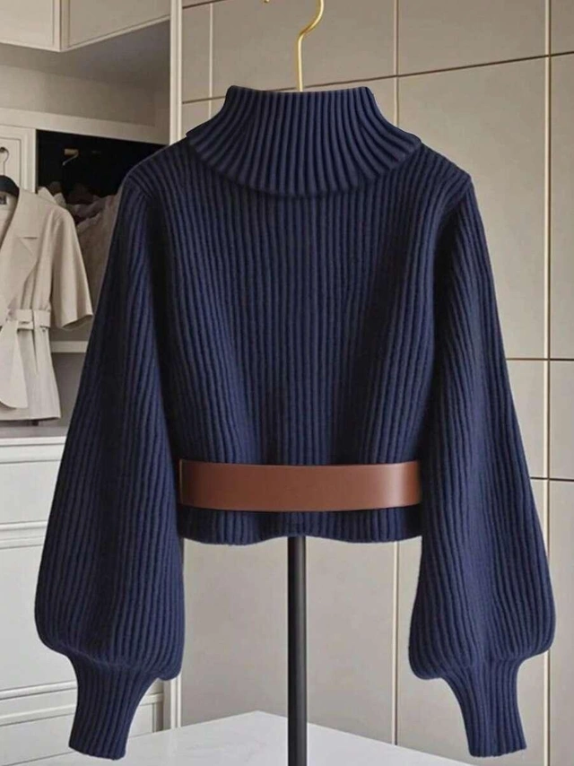 granatowy sweter guziki