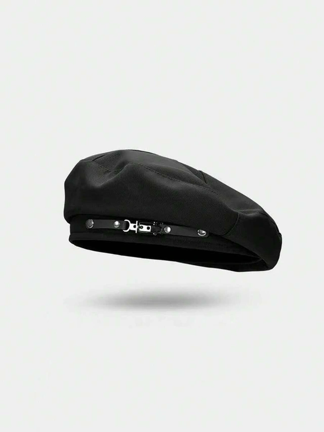 czarny beret zdobienie