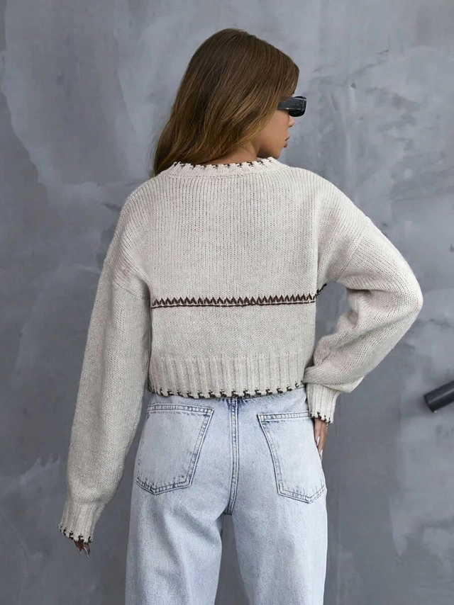 BEŻOWY SWETER DŁUGI RĘKAW
