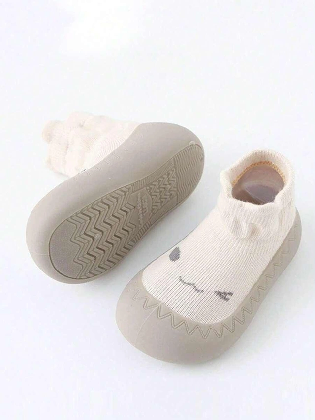 BEŻOWE BUTY DLA NIEMOWLĄT ŁĄCZENIE