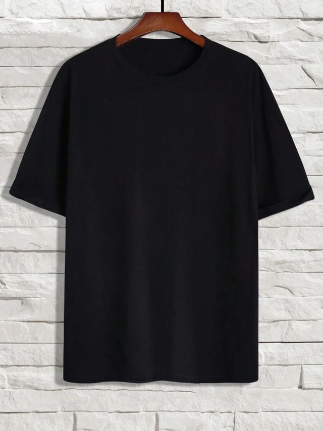 czarny t-shirt okrągły dekolt